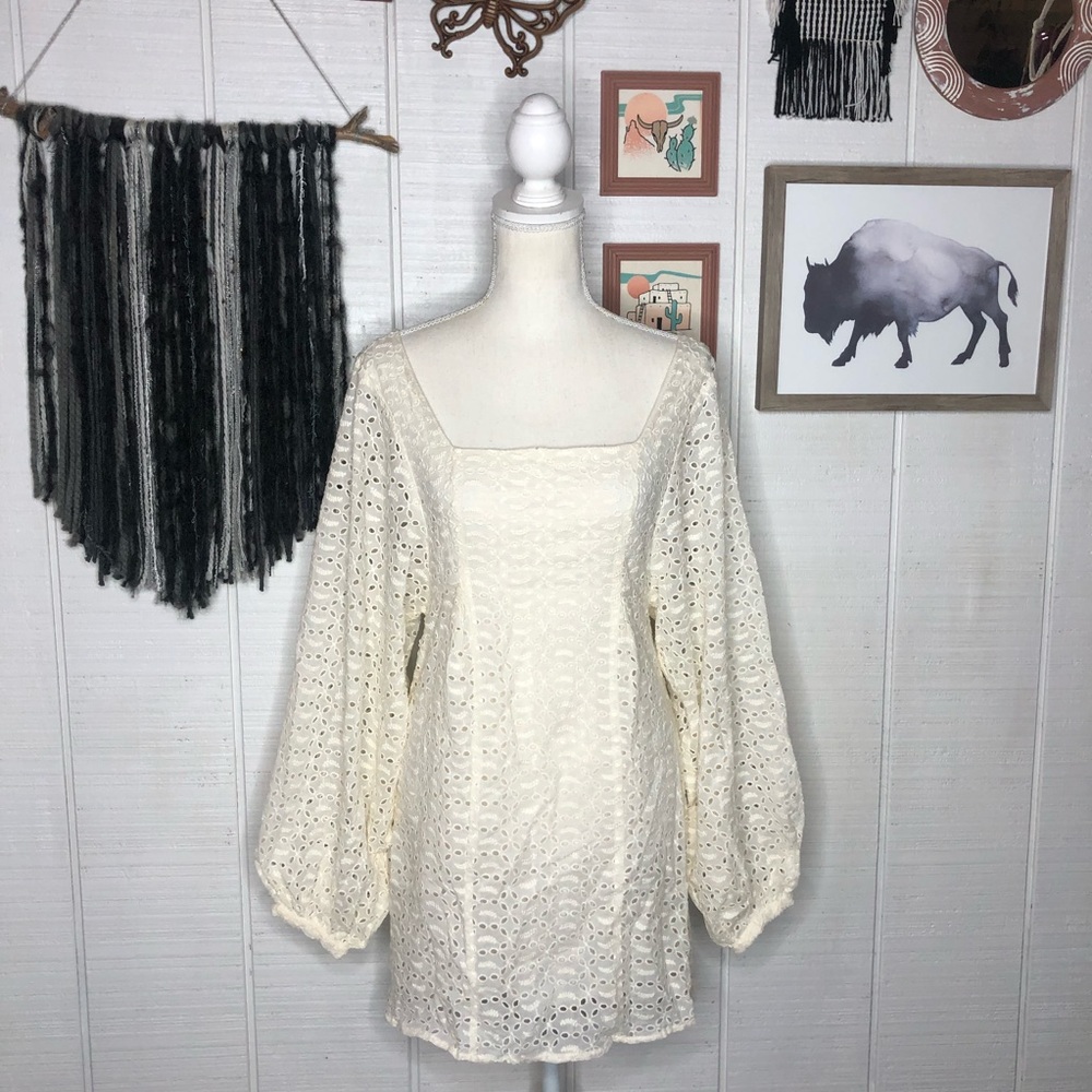 Free People off white eyelet big bishop sleeve boho mini dress w/ bow tie back